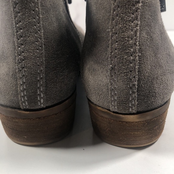 Lucky - Picture 12 of 13